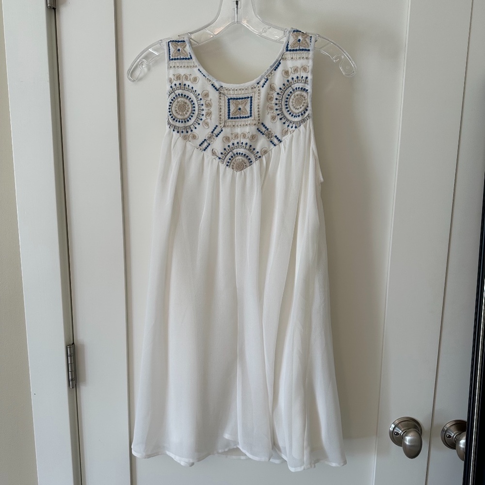 EMBROIDERED TOP IVORY DRESS -EN CREME- WOMEN’S SIZE M
